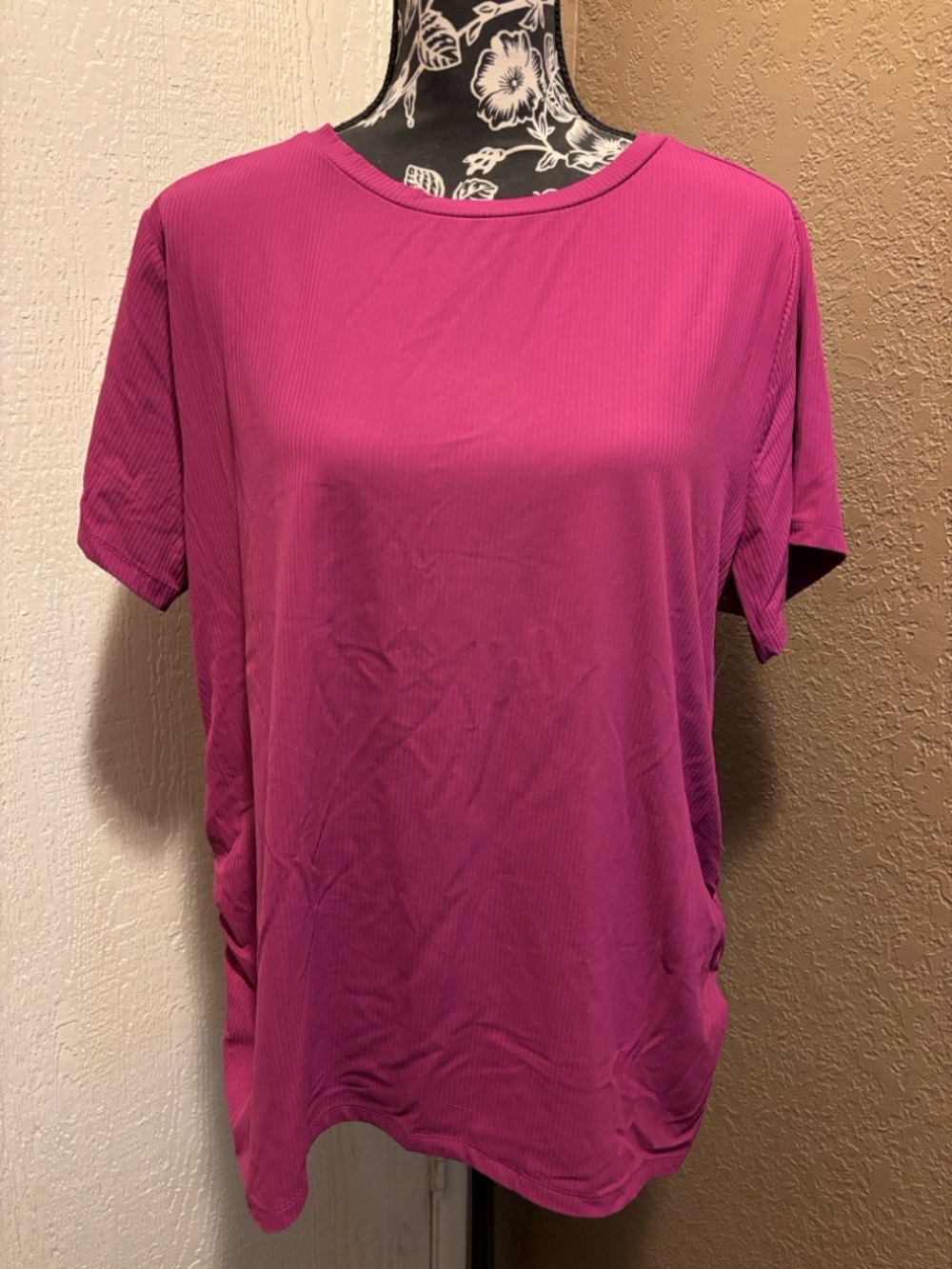 NWT Torrid Performance Rib Crew Cinch Side Active Tee